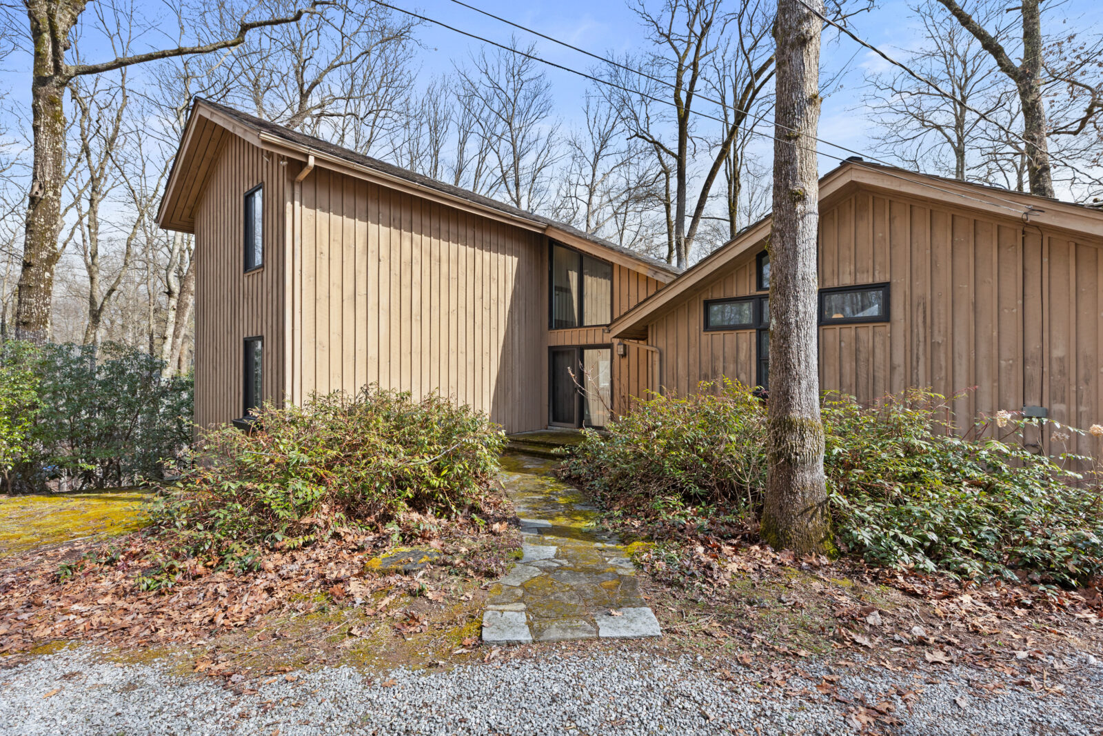 385 Heaton Forest Rd Photos 2